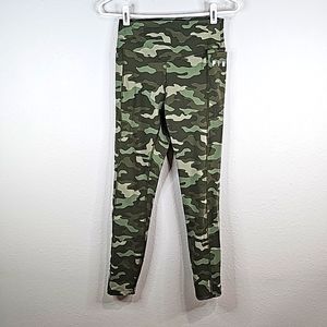 Pink Victoria’s Secret Ultimate Green Camo Leggings / Yoga Girls Size S / P
